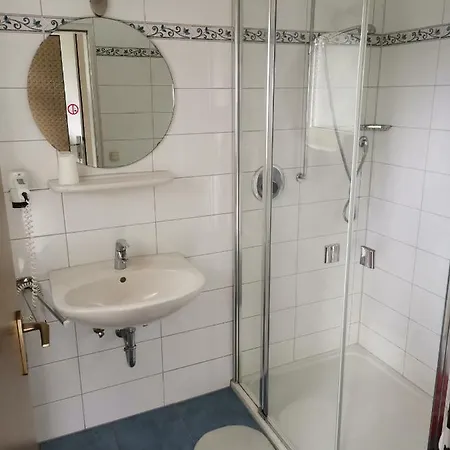 Hotell Hotel Gasthof Deutsches Haus