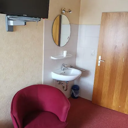 Hotell Hotel Gasthof Deutsches Haus Friedeburg (Lower Saxony)