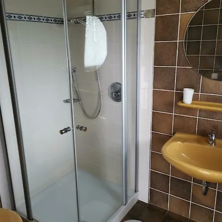Hotell Hotel Gasthof Deutsches Haus